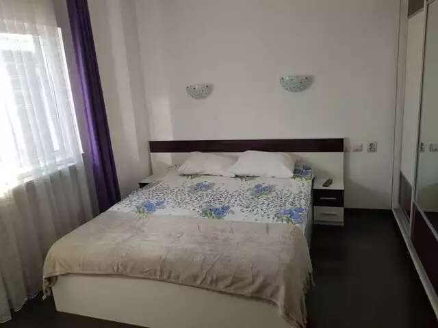 Apartament cu 2 camere decomandate, 54 mp utili, orientare sud, zona Plopilor