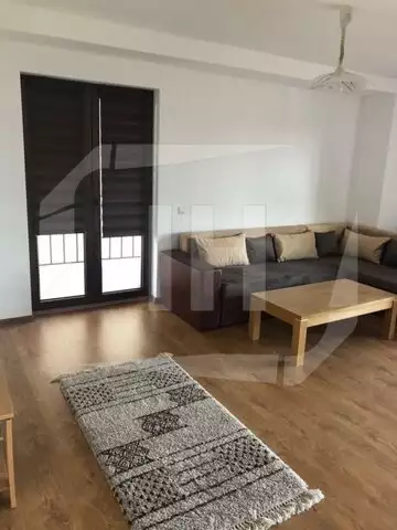 Apartament cu 2 camere, decomandat, parcare, cartier Europa