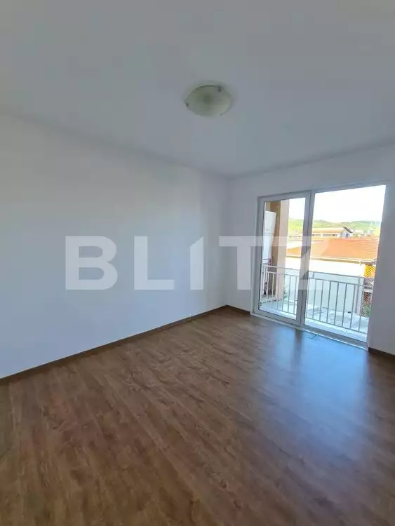 Apartament 2 camere decomandate, 56 mp, terasa inchisa, parcare, zona Porii