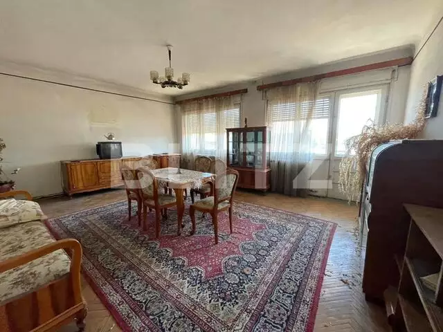 Apartament de 4 camere, 148 mp, tavan inalt, imobil tip villa, P-ta Abator - PropertyBook