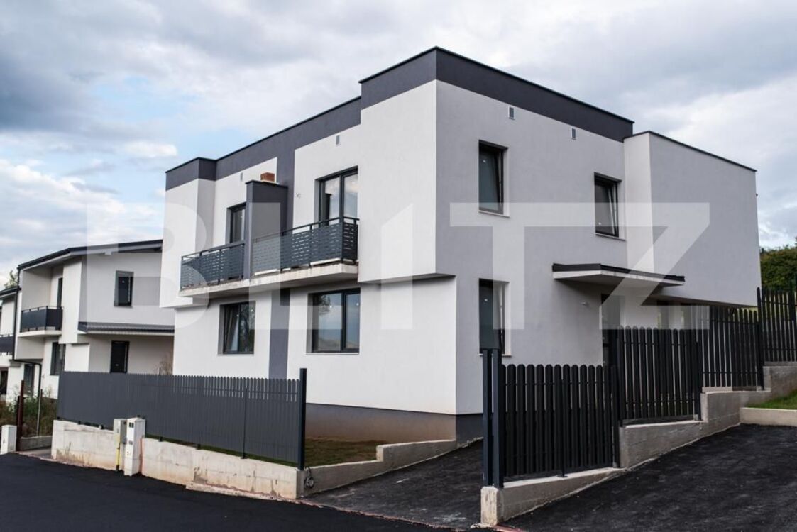 Exclusivitate! Comision 0%! Case cuplate, 5 camere, 110 mp, 200 teren, strada Magnoliei 