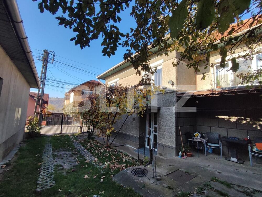 Casa individuala, 670 mp teren, Baciu, zona Primariei