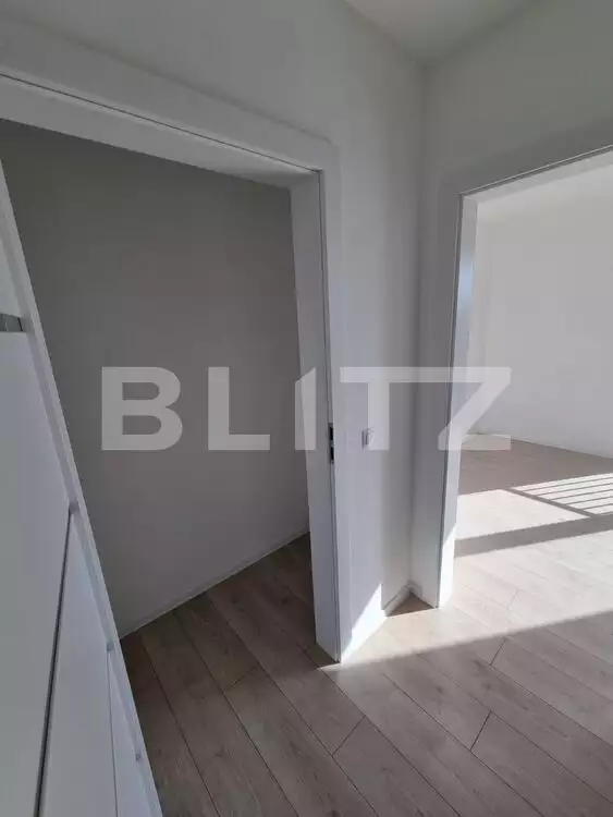 Apartament finisat cu CF, 3 camere, 2 bai, orientat Sus-Vest, zona Regal, Baciu