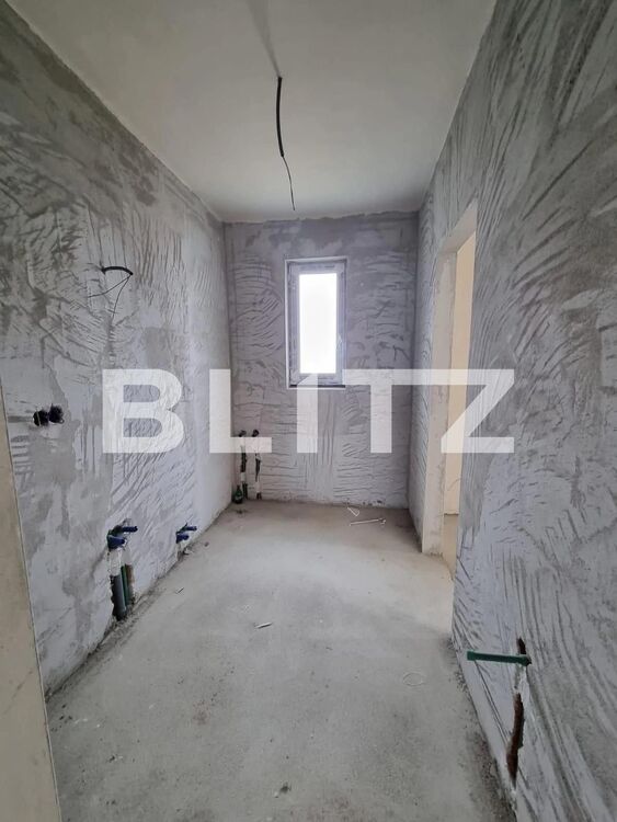  Apartament 3 camere, 70 mp, etaj intermediar, semifinisat, zona Regal Baciu