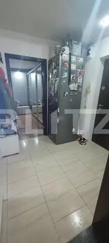 Apartament modern, 2 camere decomandate, 54 mp, 2 parcari, zona Terra