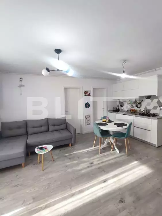 Apartament 3 camere, 52mp, etaj 1, zona Terra