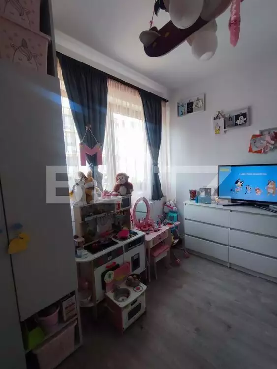 Apartament 3 camere, 52mp, etaj 1, zona Terra