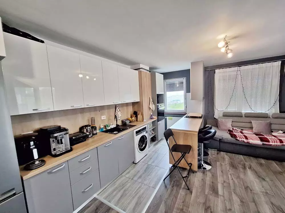 Apartament 3 camere, bloc nou, parcare, mobilat si utilat, zona BMW - PropertyBook