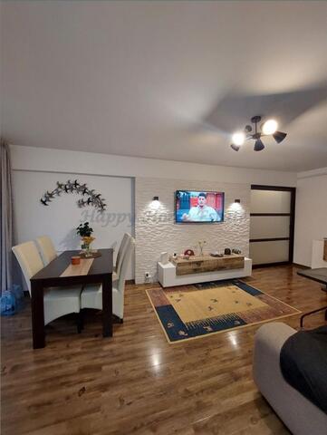 Apartament cu 2 camere semidecomandate,62mp in Floresti,str Florilor - PropertyBook