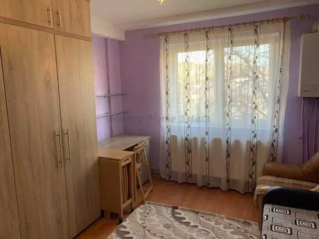 Garsoniera de vanzare zona Auchan! - PropertyBook