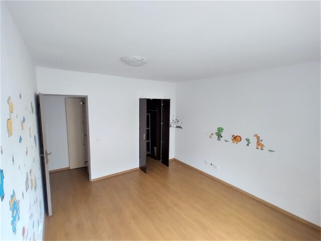 Apartament cu 2 camere decomandat, ocupabil imediat, zona Vivo - PropertyBook