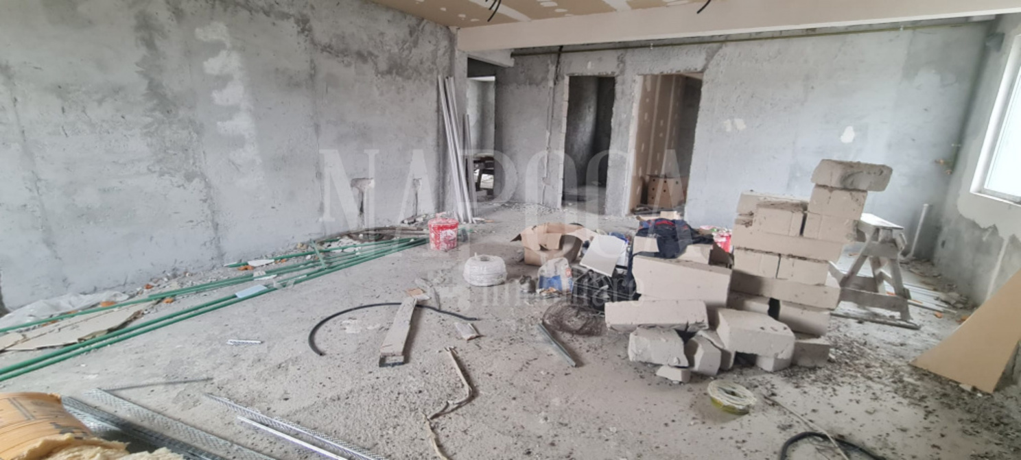 Se vinde apartament, 3 camere in Floresti