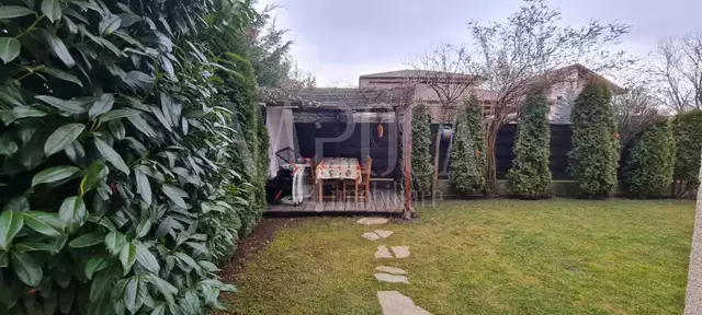 Se vinde casa, 4 camere in Floresti - PropertyBook