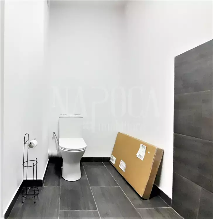 Se vinde apartament, 3 camere in Floresti