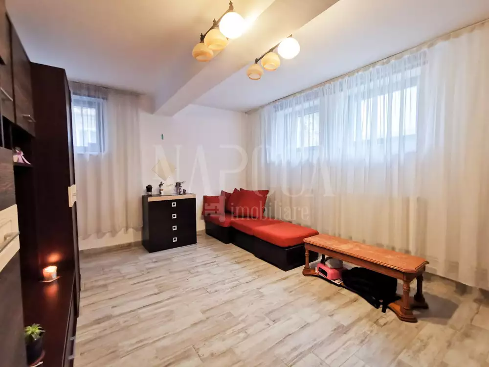 De vanzare apartament, 2 camere in Andrei Muresanu - PropertyBook