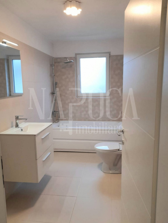 De vanzare apartament, 3 camere in Floresti