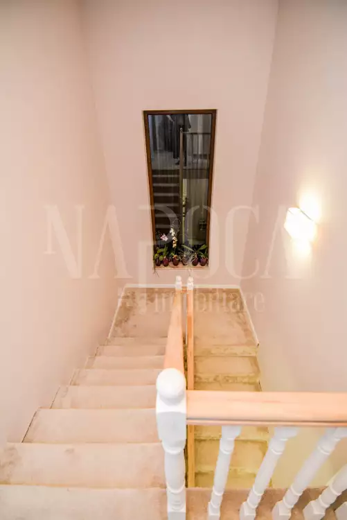 De vanzare casa, 5 camere in Floresti