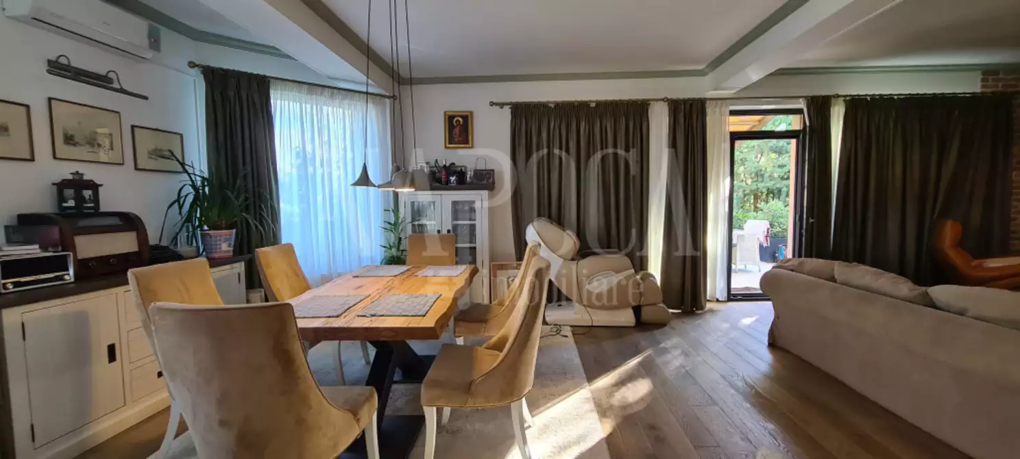 Se vinde casa, 5 camere in Grigorescu - PropertyBook