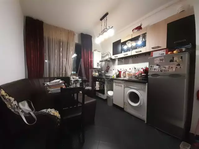 Vanzare apartament, o camera in Gheorgheni - PropertyBook