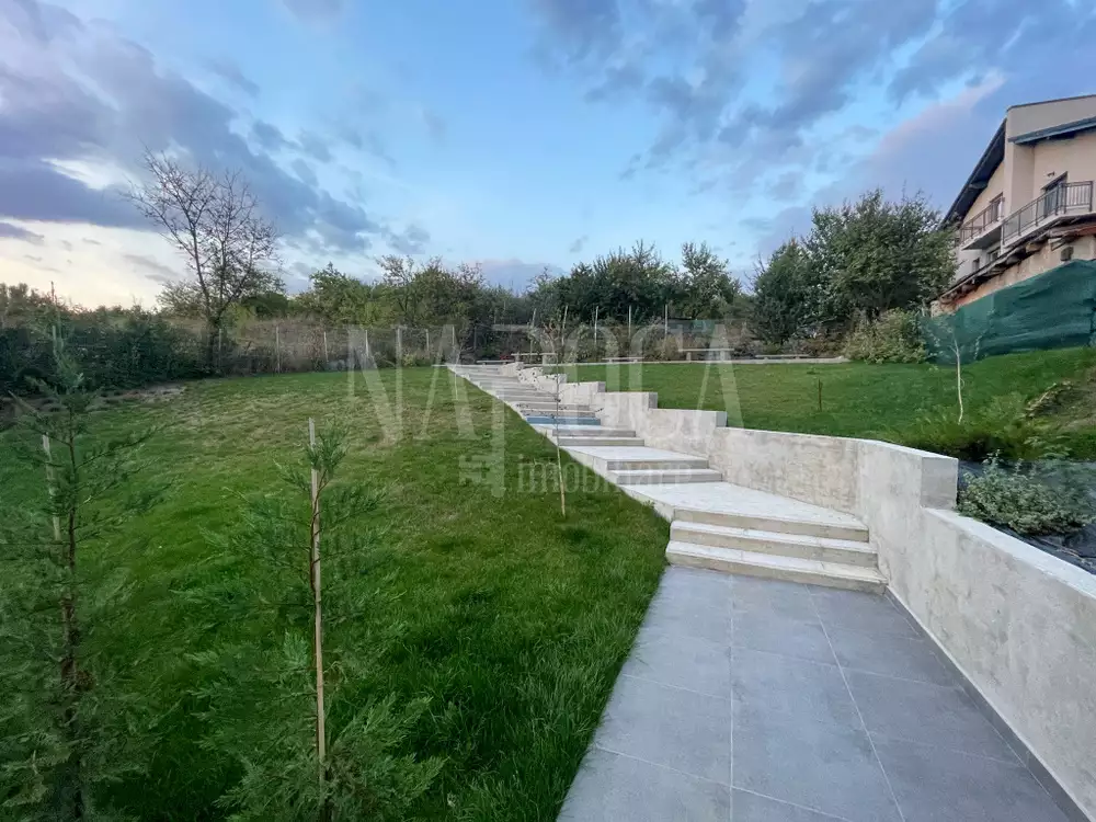 De vanzare apartament, 2 camere in Borhanci