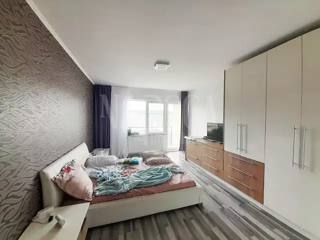Se vinde apartament, 3 camere in Baciu - PropertyBook