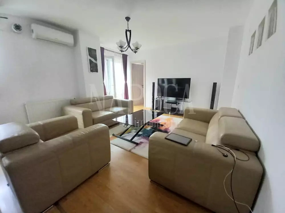 Se vinde apartament, 3 camere in Borhanci - PropertyBook