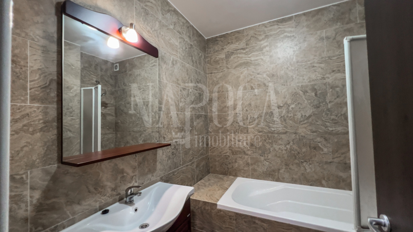 Se vinde apartament, 3 camere in Borhanci