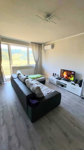 Vanzare apartament, 2 camere, in Floresti, zona Centru - PropertyBook