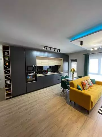De vanzare apartament, 3 camere, in Floresti, zona Centru - PropertyBook