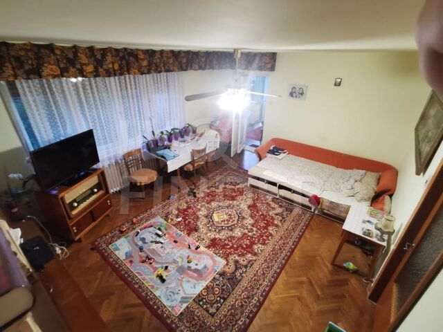 Vanzare apartament 3 camere, decomandat, Andrei Muresanu
