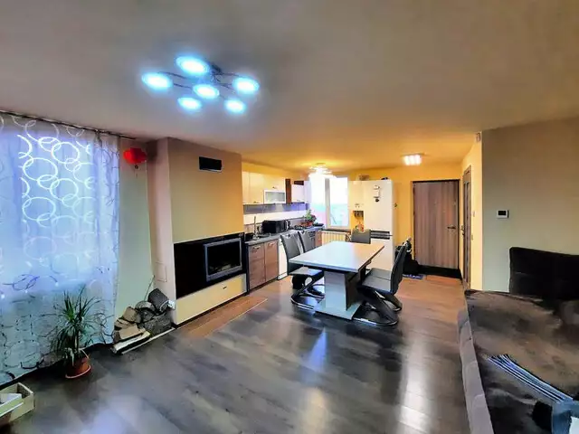  Apartament cu 4 camere, vila, 94 mp, cartier Baciu, strada Privighetorii - PropertyBook