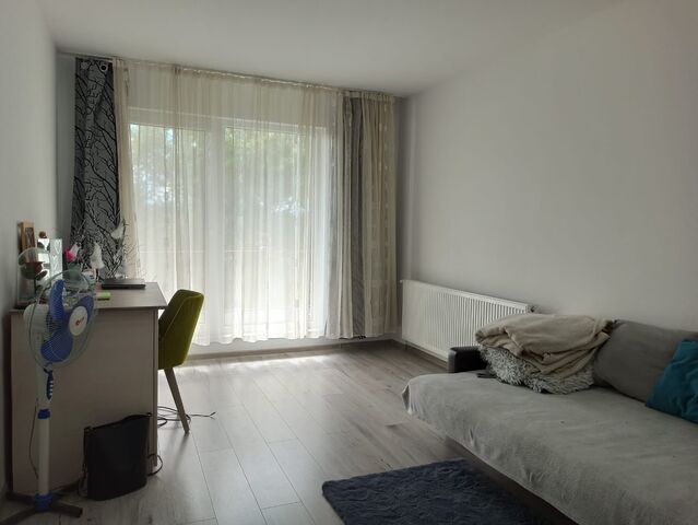 Apartament cu o cameră de închiriat în Florești