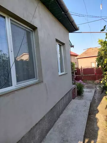 Casa  individuala, 2 camere, zona Maramuresului 