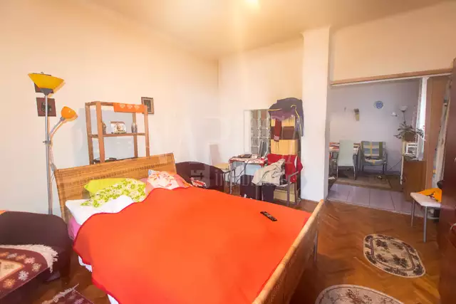 Se vinde casa, 2 camere in Intre Lacuri