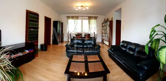 Se vinde apartament, 5 camere in Andrei Muresanu