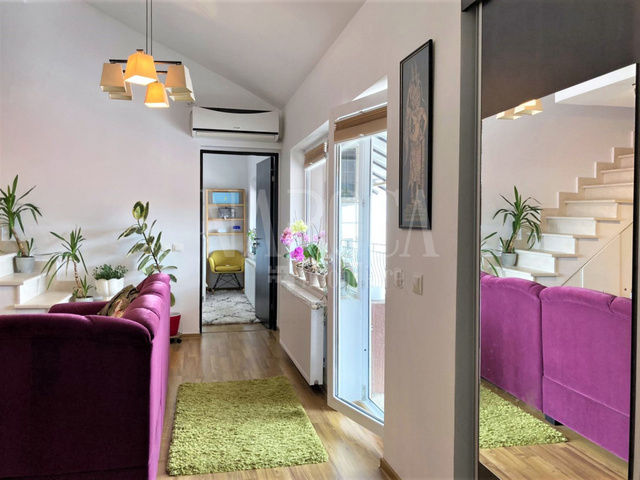 De vanzare apartament, 3 camere in Borhanci - PropertyBook