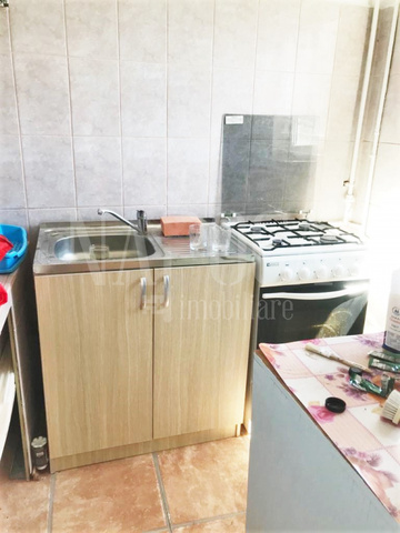 Se vinde apartament, o camera in Marasti
