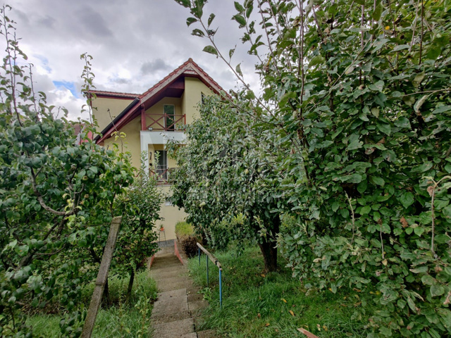 Se vinde casa, 6 camere in Grigorescu