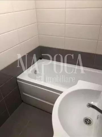 De vanzare apartament, o camera in Centru