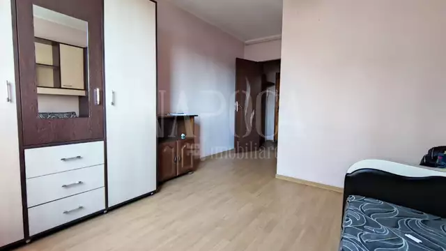 De vanzare apartament, o camera in Dambul Rotund