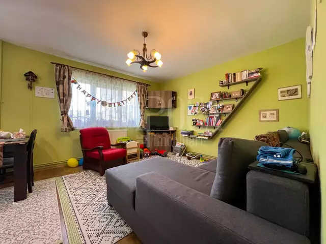 De vanzare apartament, 4 camere in Manastur