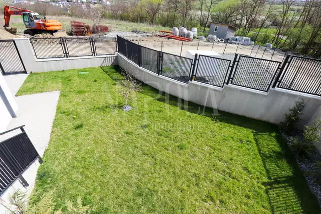 Vanzare casa, 5 camere in Borhanci