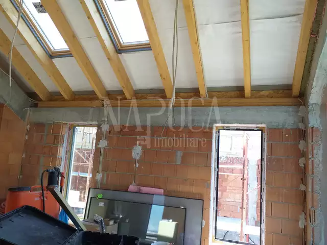 Vanzare casa, 5 camere in Iris