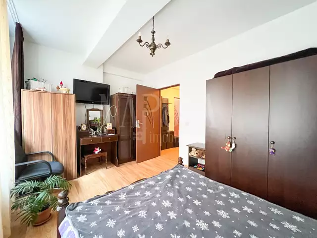 Vanzare apartament, 2 camere in Borhanci