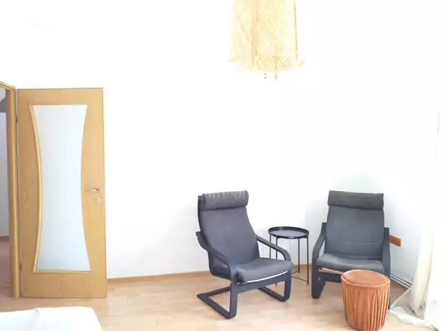 Vanzare apartament, 2 camere in Andrei Muresanu