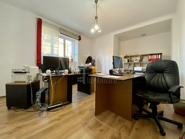 De vanzare apartament, 2 camere in Andrei Muresanu