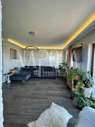 De vanzare casa, 4 camere in Borhanci