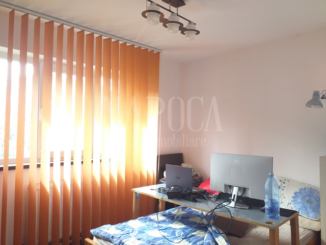 De vanzare casa, 4 camere in Intre Lacuri