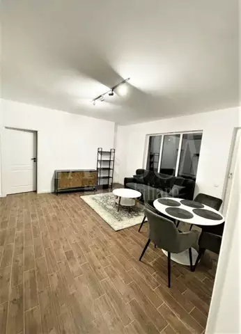 De vanzare apartament, 2 camere in Floresti - PropertyBook