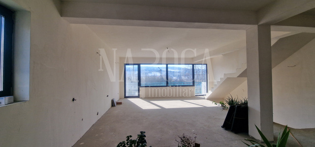 Se vinde casa, 4 camere in Borhanci